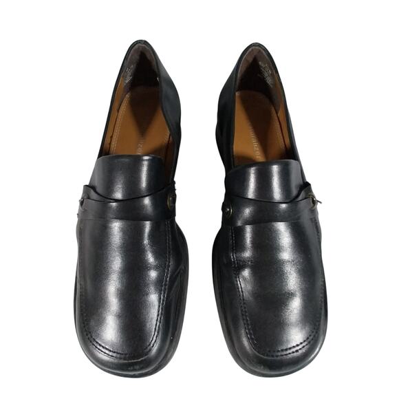 NATURALIZER! BLACK GENUINE LEATHER CLASSIC FRONT INSET HEELED LOAFERS! SZ 7.5M - Picture 4 of 10